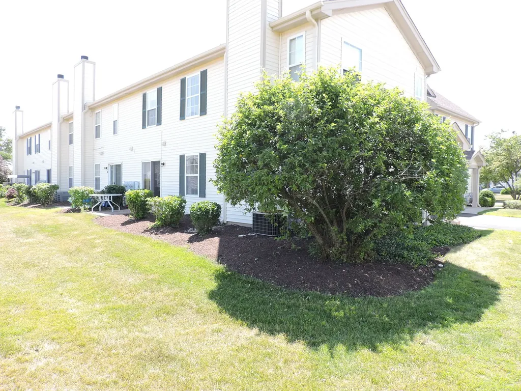 2480 Frost Drive Aurora IL 60503