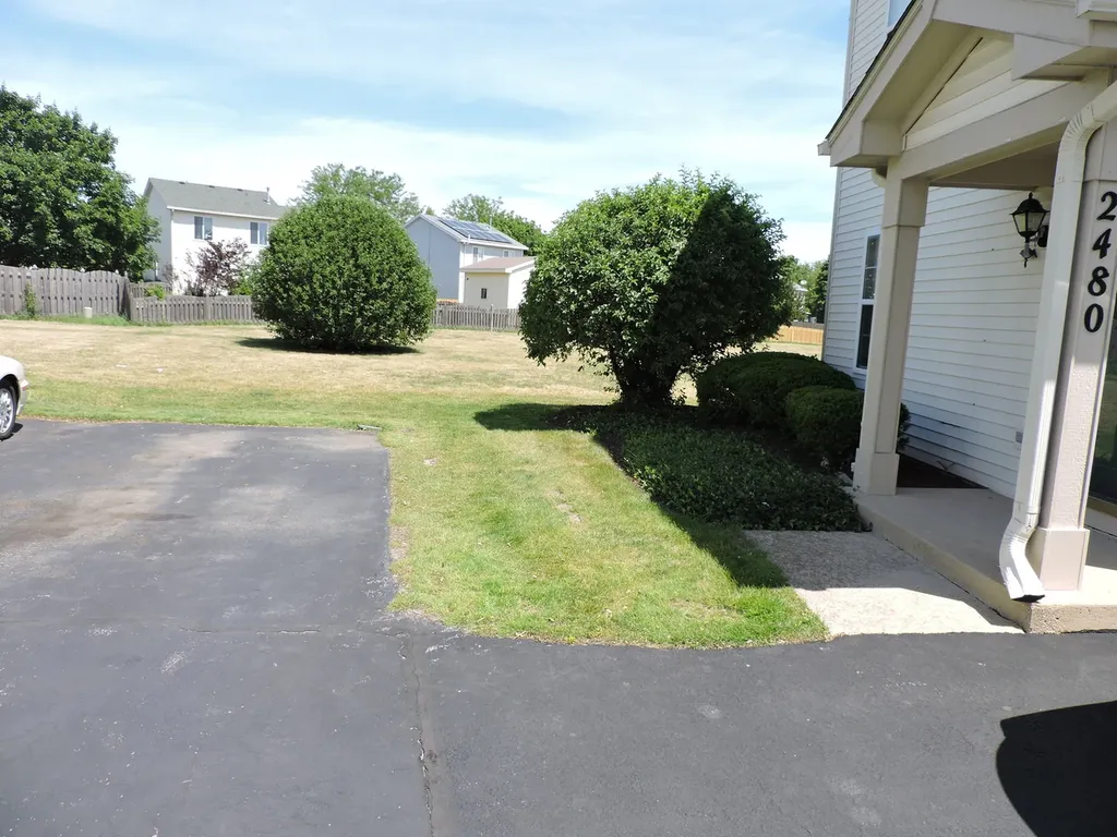 2480 Frost Drive Aurora IL 60503