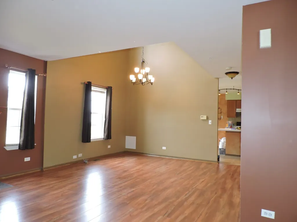 2480 Frost Drive Aurora IL 60503