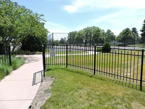 2480 Frost Drive Aurora IL 60503