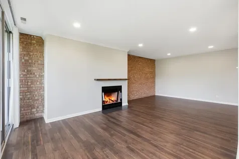 6000 Oakwood Drive Lisle IL 60532