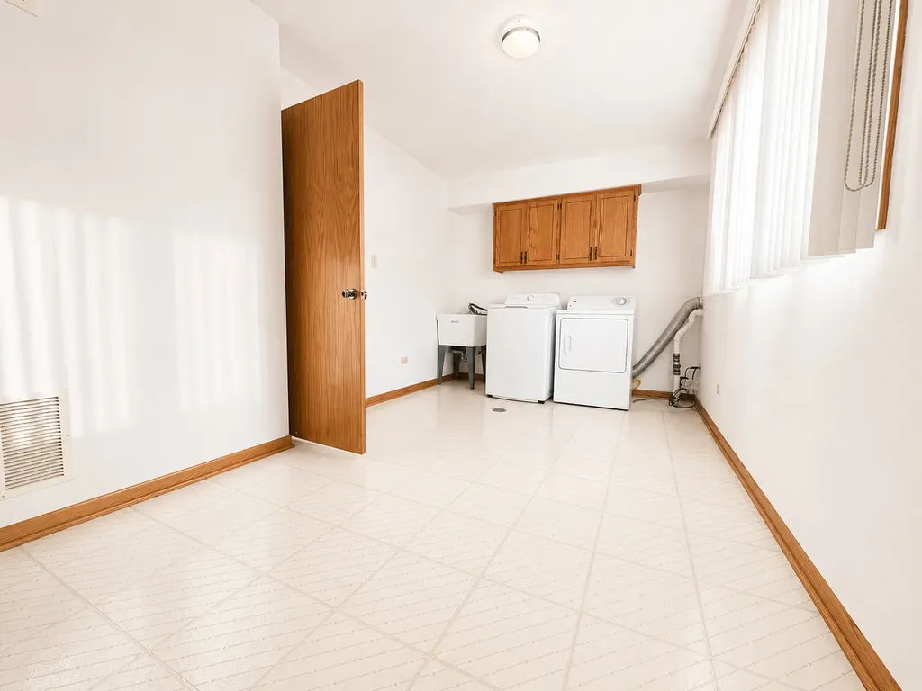 18222 Michigan Court Orland Park IL 60467