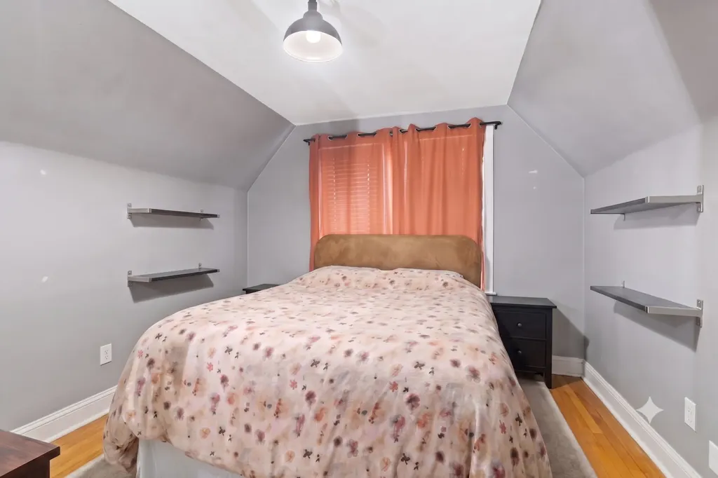 2846 North Elston Avenue Chicago IL 60618