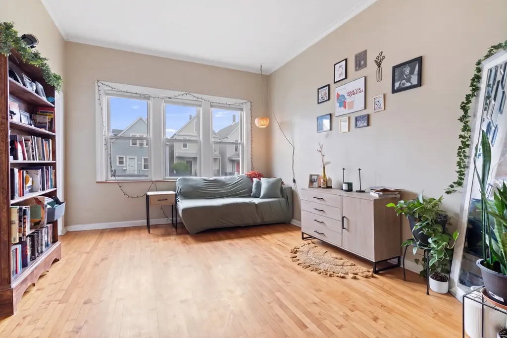2846 North Elston Avenue Chicago IL 60618