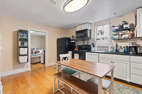 2846 North Elston Avenue Chicago IL 60618