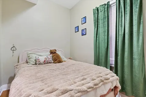 2846 North Elston Avenue Chicago IL 60618