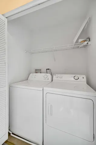 62 East Clare Court Palatine IL 60067