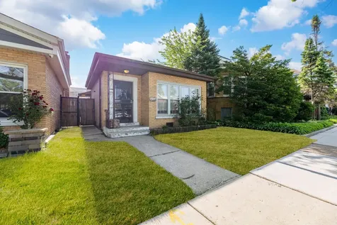 5921 South Sawyer Avenue Chicago IL 60629