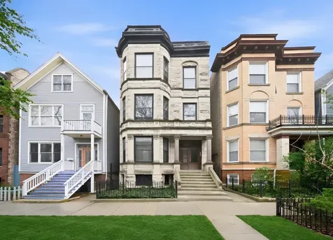 849 West Newport Avenue Chicago IL 60657
