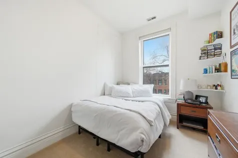 849 West Newport Avenue Chicago IL 60657