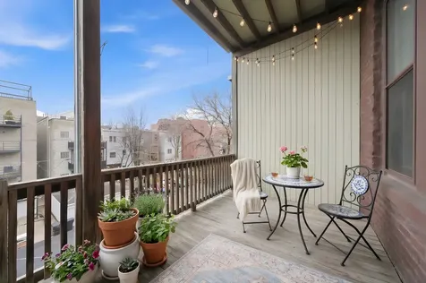 849 West Newport Avenue Chicago IL 60657