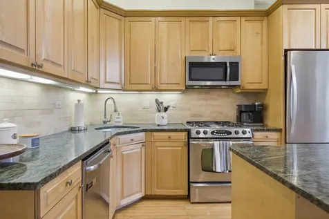 849 West Newport Avenue Chicago IL 60657