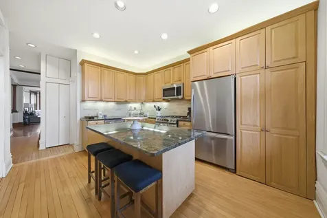 849 West Newport Avenue Chicago IL 60657