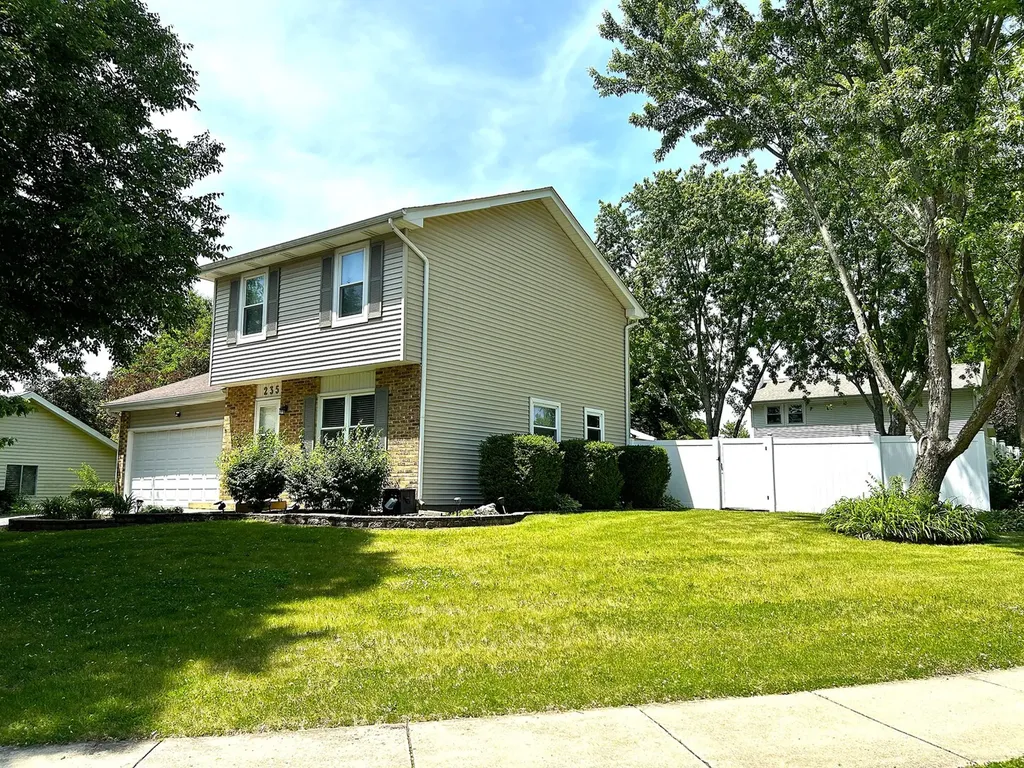 235 Westbrook Circle Naperville IL 60565