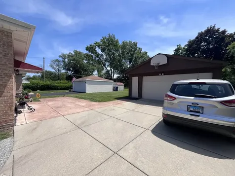 5707 Bohlander Avenue Berkeley IL 60163