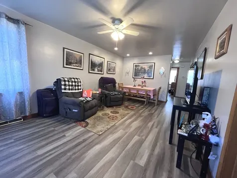 5707 Bohlander Avenue Berkeley IL 60163