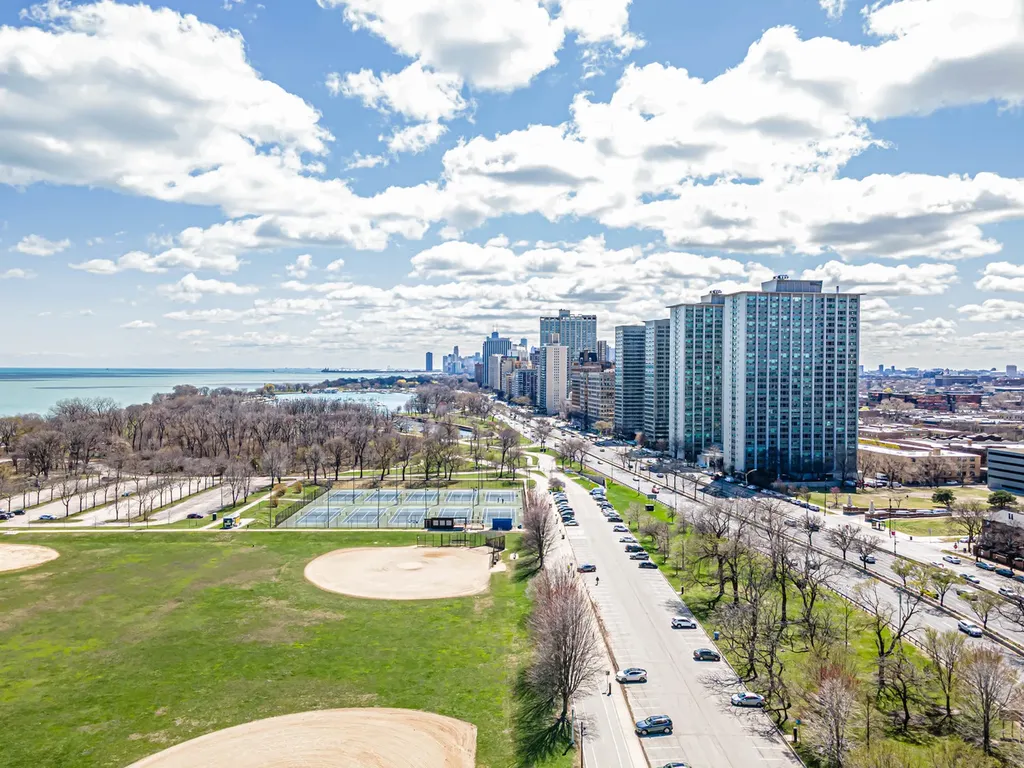 3750 North Lake Shore Drive Chicago IL 60613