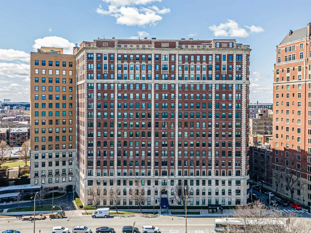 3750 North Lake Shore Drive Chicago IL 60613