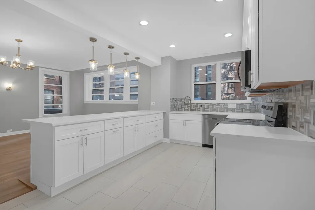 3750 North Lake Shore Drive Chicago IL 60613