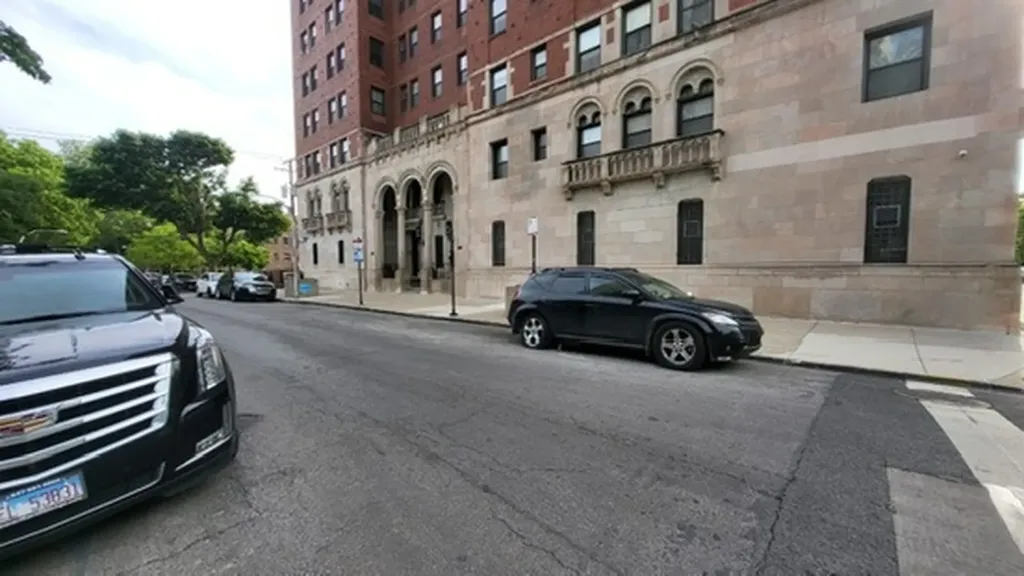 6700 South Crandon Avenue Chicago IL 60649