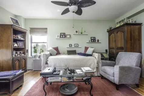 6700 South Crandon Avenue Chicago IL 60649