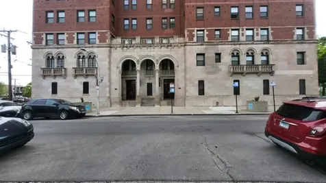 6700 South Crandon Avenue Chicago IL 60649
