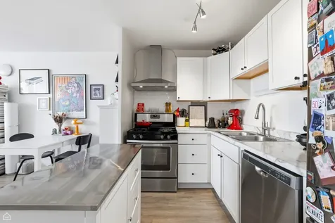 1450 East 55th Place Chicago IL 60637