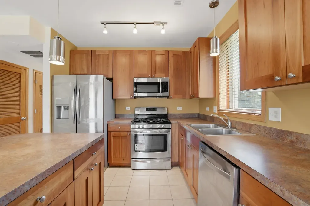 3139 West Washington Boulevard Chicago IL 60612