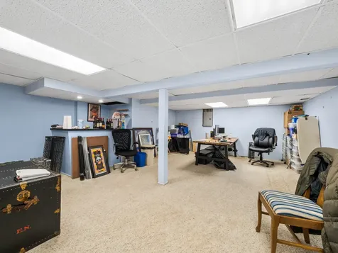 320 University Drive Buffalo Grove IL 60089