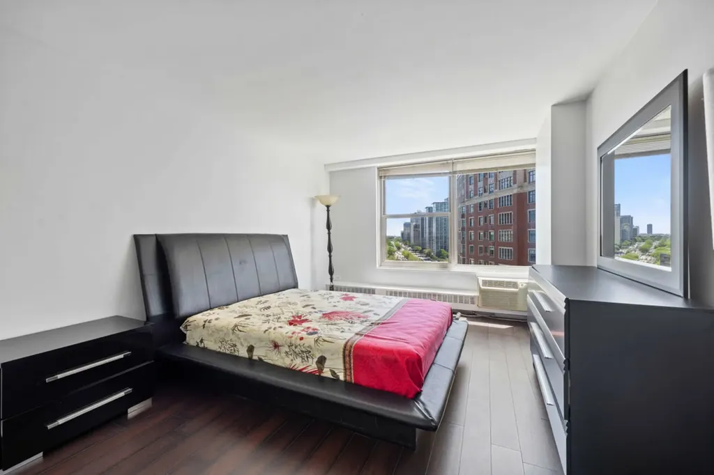 3900 North Lake Shore Drive Chicago IL 60613