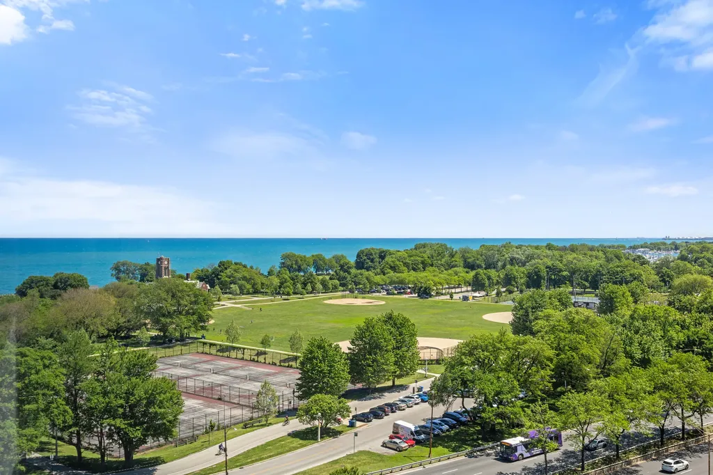 3900 North Lake Shore Drive Chicago IL 60613