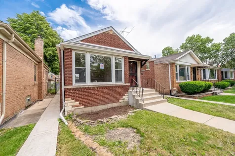 10449 South Vernon Avenue Chicago IL 60628