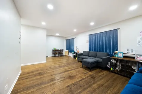 3242 Roesner Drive Markham IL 60428