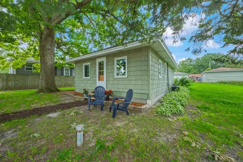 42328 North Oak Street Antioch IL 60002