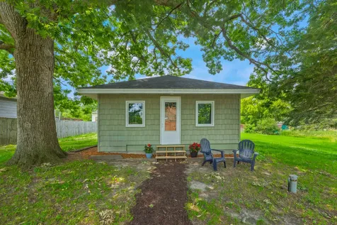 42328 North Oak Street Antioch IL 60002