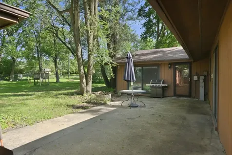 18341 John Avenue Country Club Hills IL 60478