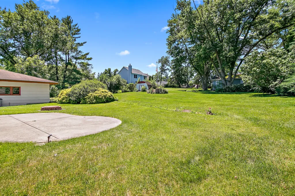 309 East Circle Drive New Lenox IL 60451