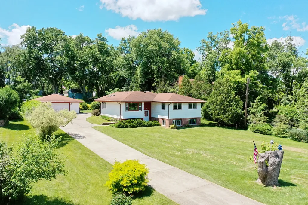 309 East Circle Drive New Lenox IL 60451
