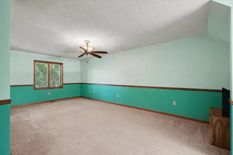 112 Dakota Drive Loda IL 60948