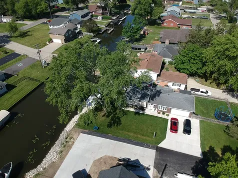 2901 Gregg Drive Mchenry IL 60050
