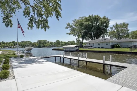 2901 Gregg Drive Mchenry IL 60050