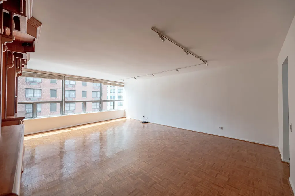110 East Delaware Place Chicago IL 60611