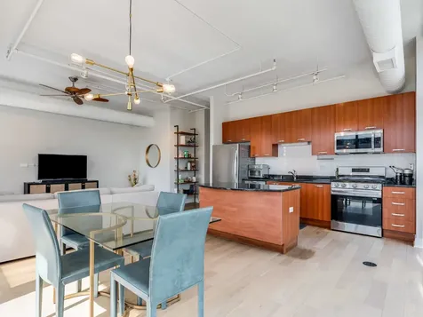 212 East Cullerton Street Chicago IL 60616