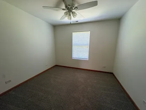 1453 Millbrook Drive Algonquin IL 60102