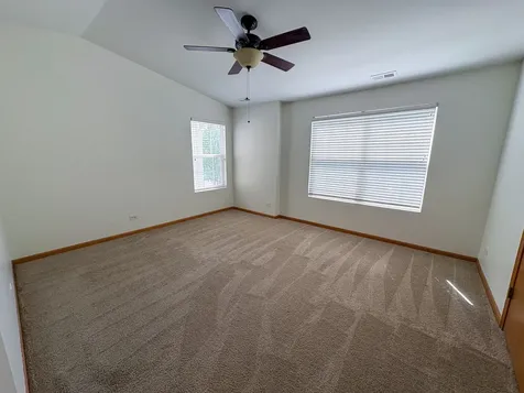 1453 Millbrook Drive Algonquin IL 60102