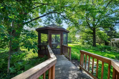 403 Meadowrue Lane Batavia IL 60510