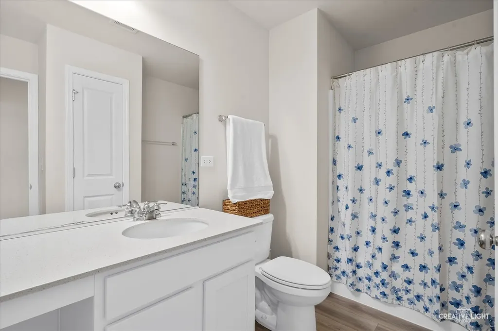 2531 Accolade Avenue Naperville IL 60564