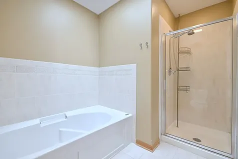 6069 River Bend Drive Lisle IL 60532