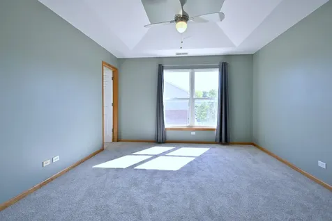 6069 River Bend Drive Lisle IL 60532