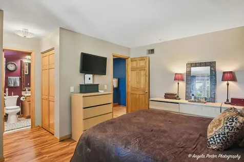 12 Sunshine Avenue Third Lake IL 60030